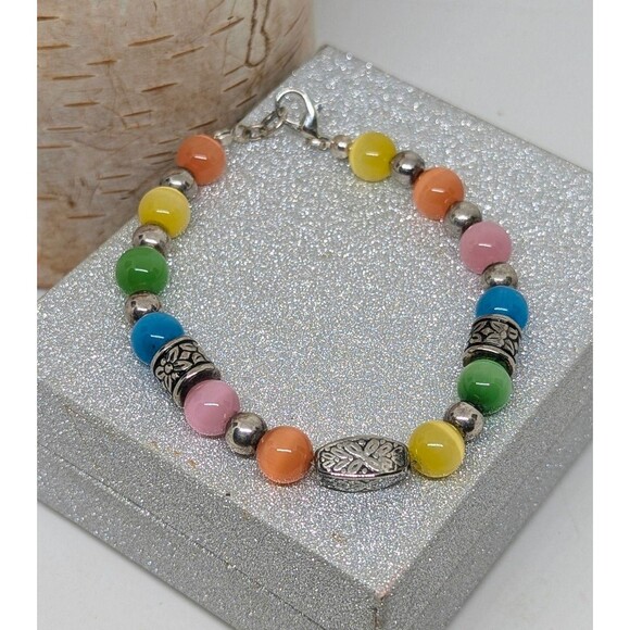 Vintage Cats Eye Multicolor Glass Beads Silvertone Ornate Spacers Bracelet - Picture 2 of 3
